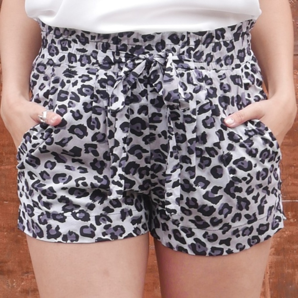 Leopard Print Shorts -Gray - Picture 1 of 2